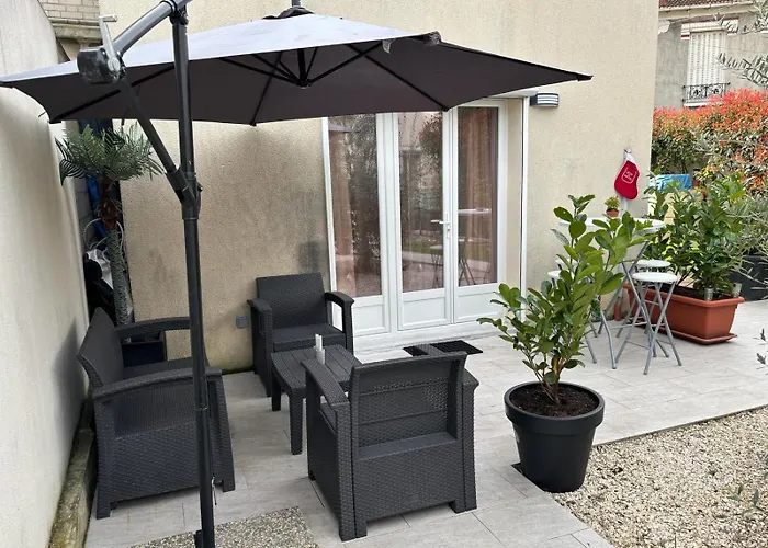 Charmante Maison Bord De Marne