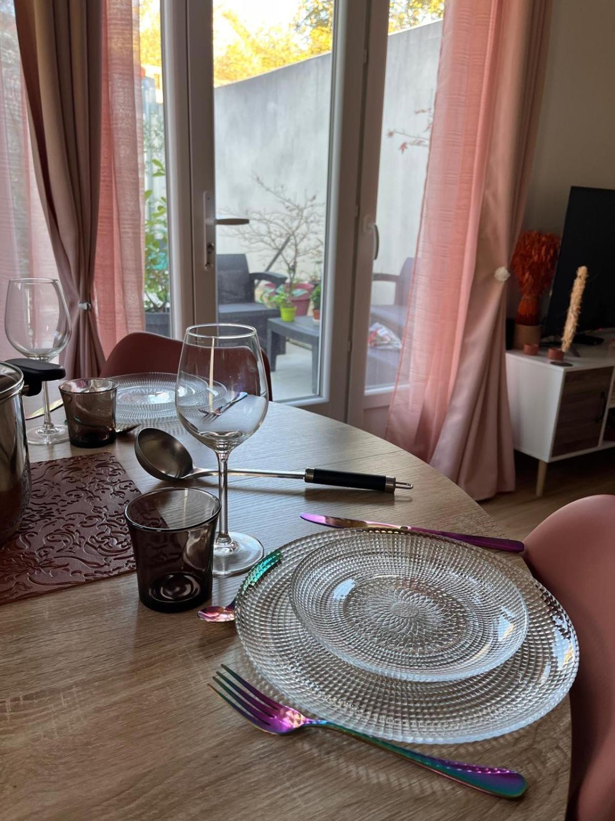 Holiday home Charmante Maison Bord De Marne *